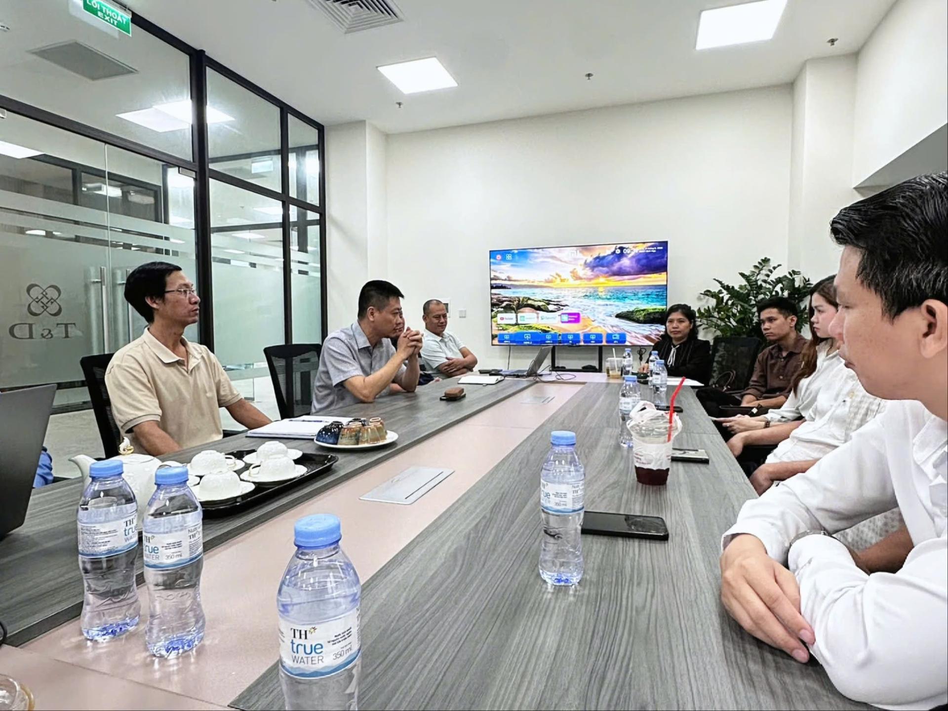 Song Anh làm việc với Chủ đầu tư dự án Đông Hải tại Hải Phòng